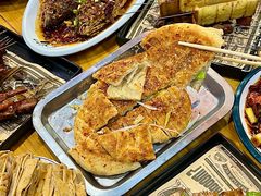 -黄小串·烤串海鲜涮牛肚(升龙广场店)