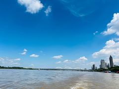 -人民防洪胜利纪念塔