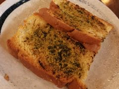 餐前蒜香法包-PIZZA BIANCA(万象城店)