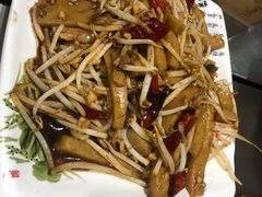 豆芽炒灌肠-壹加壹电烤串(总店)