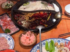 -周小明火锅(黑金冠社区店)