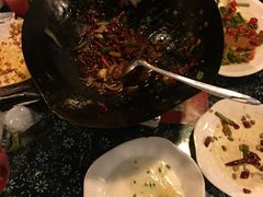 -富正毅三下锅·湘西韵味(天门山索道店)