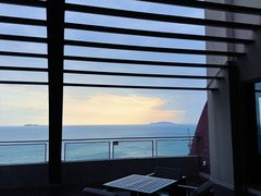 -三亚湾海居铂尔曼度假酒店