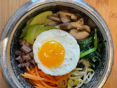 牛肉拌饭-明洞阿姨·韩式酱蟹烤肉·创意料理(三元桥店)