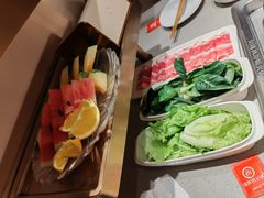 -海底捞火锅(新松江路生日主题店)