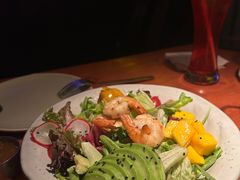 鲜虾牛油果沙拉-火鬼 PYRO(五道口店)