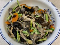 -山明水秀大饭店