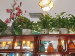 -江城小馆陕南妈妈菜·全球旅行餐厅(钟楼店)