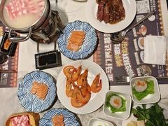 -金马门国际美食百汇(珞喻路店)