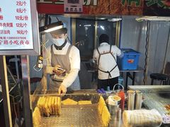 -正宁路小吃夜市