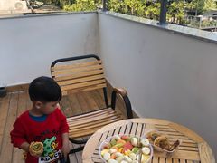 露天位-老炳·七丛松甘草水果