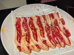 -山川小町·极番烧肉(新地假日广场店)