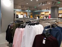 -H&M(华润万象城店)