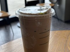 -星巴克(上海虹桥新天地二店)