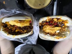-清真马乐贝腊牛肉蛋黄菜夹馍(马蓉洒金桥店)