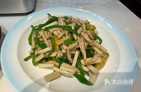 Lotus Stem Stir-Fried with Shredded Pork