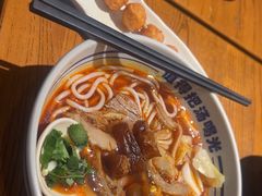 -鑫花溪牛肉米粉(印象水街都心荟店)
