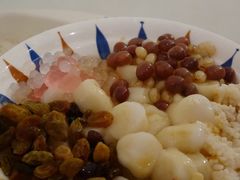 -正南齐北·老街糯米团(洪崖洞店)