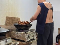 -味为先光明乳鸽(光明总店)