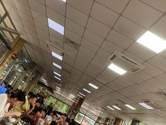 等位区-崖口煲仔饭