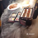 跟同事来济南出差,习惯了吃京味菜的我们,来到二环南路
