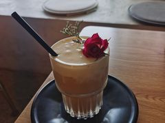 -浮漫咖啡(镜湖万达广场店)