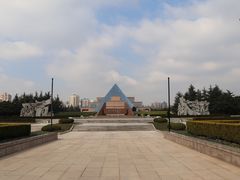 -上海市龙华烈士陵园