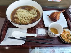 -百年老字号·观振兴蟹黄面·三虾面·苏式面(观前街富仁坊巷店)