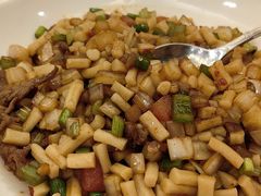 -汗腾格里·风味餐厅(新疆驻京办店)