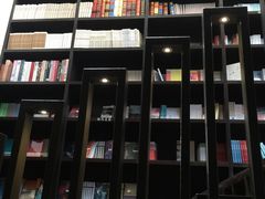 店内环境-钟书阁(松江泰晤士小镇店)