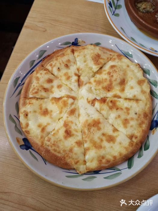 萨莉亚意式餐厅(南京环亚凯瑟琳广场店)榴莲披萨图片