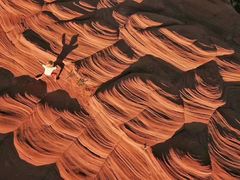 -波浪谷