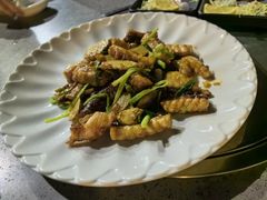 -郑猛记石岐鸽主题餐厅(长江店)