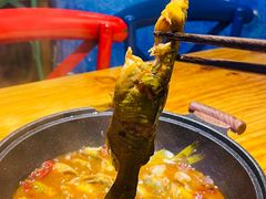 黄辣丁鲜鱼锅-小小河边鱼(天润城店)