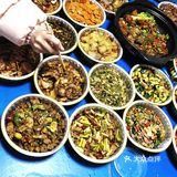 特别推荐没有上菜单的私房菜土匪猪肝、香辣猪脸肉！