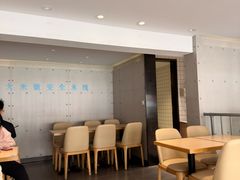 -灵芝妹子海鲜米线(劳动公园店)