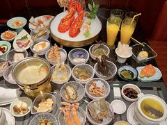-半岛翡丽海鲜自助餐厅(观风亭店)