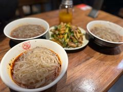 -万记麻辣烫国展总店