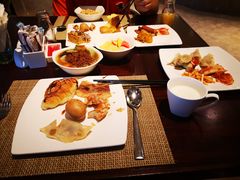 -三亚湾海居铂尔曼度假酒店