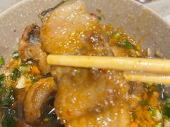 梭边鱼-肖肖酸萝卜鱼火锅(总店)