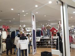 -优衣库(银川新华百货CCMall店)