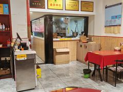 -冯烫烫跷脚牛肉·川菜小馆(武胜西街店)