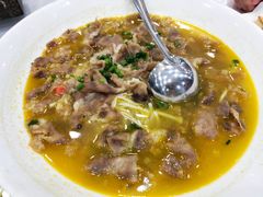 酸汤肥牛-大鸭梨烤鸭店(金顶街店)