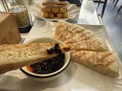 -青青河边草·小小河边鱼(万达广场太仓店)