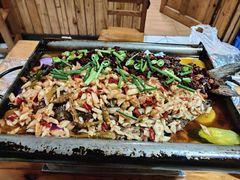 -宏兴烤鱼山庄(宣恩总店)