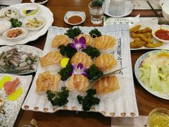 -青瓦餐厅·生鱼片·韩园烤肉(西塔店)