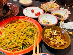 -巴四老城区炭火蛙锅(张江店)