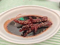 吮指鸡爪-桂满陇·手作小笼包&江南叫花鸡(中山公园店)