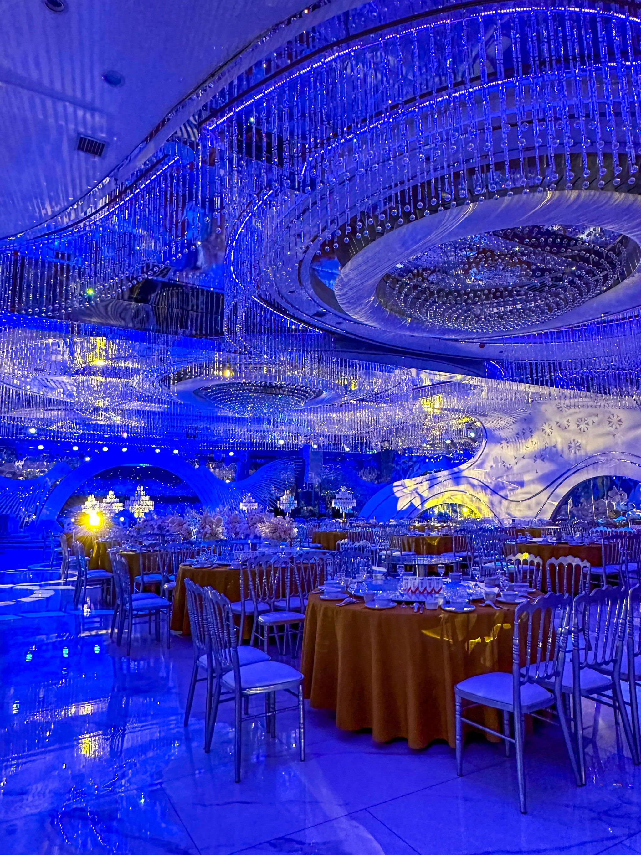 好高级!花海主题宴会厅!