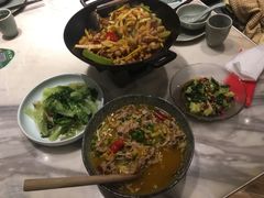 蒜泥紫苏拍黄瓜-望湘园·湖南菜(宏伊店)